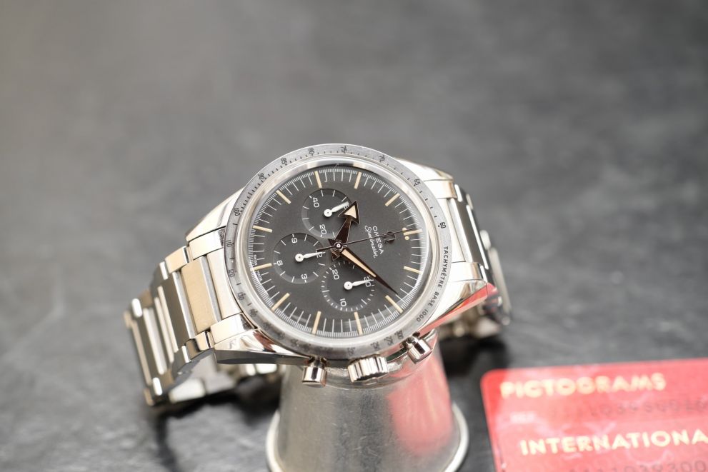 Omega Speedmaster Trilogy vintage patina Limited Edition 60th