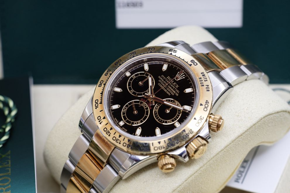 Rolex Daytona SS/ Gold 18kt Black dial TAG B/p Full set