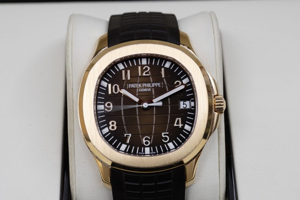 Patek Philippe Aquanaut jumbo rose gold 5167r full set b/p - 2013 top conditions