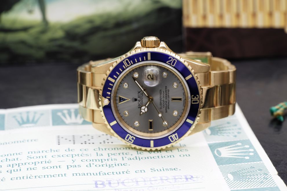 Rolex Submariner Date Yellow Gold 18Kt Sultan Serti Tritium - rare - full set b/p