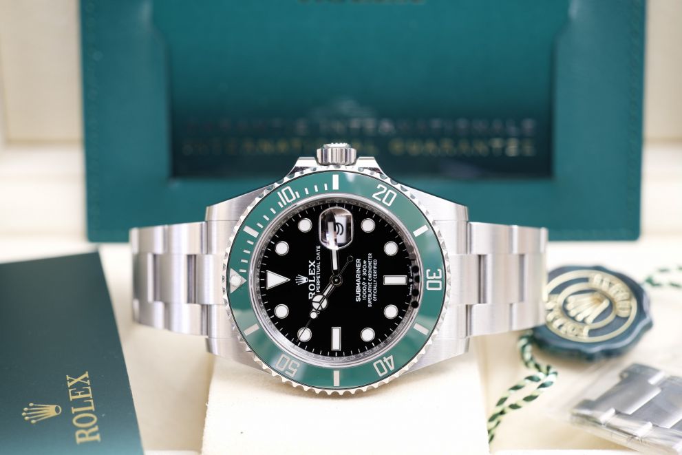 Rolex Submariner date Ref. 126610LV "Starbucks" Like Mint Full set