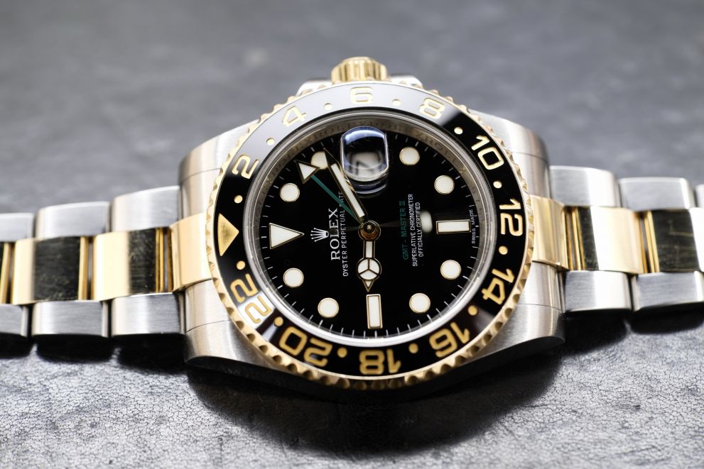 Rolex Gmt-Master II Ref. 116713LN Steel / Gold