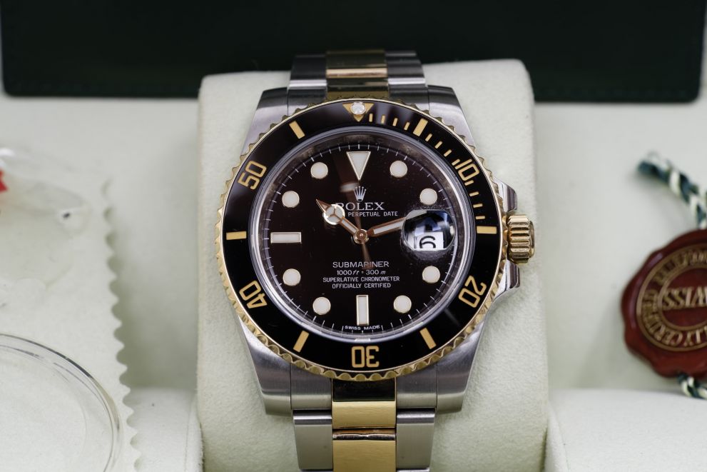 Rolex Submariner Date Ref. 116613LN SS / Gold Black Dial Full set